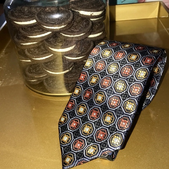 Alexander Julian Tie - Picture 2 of 3